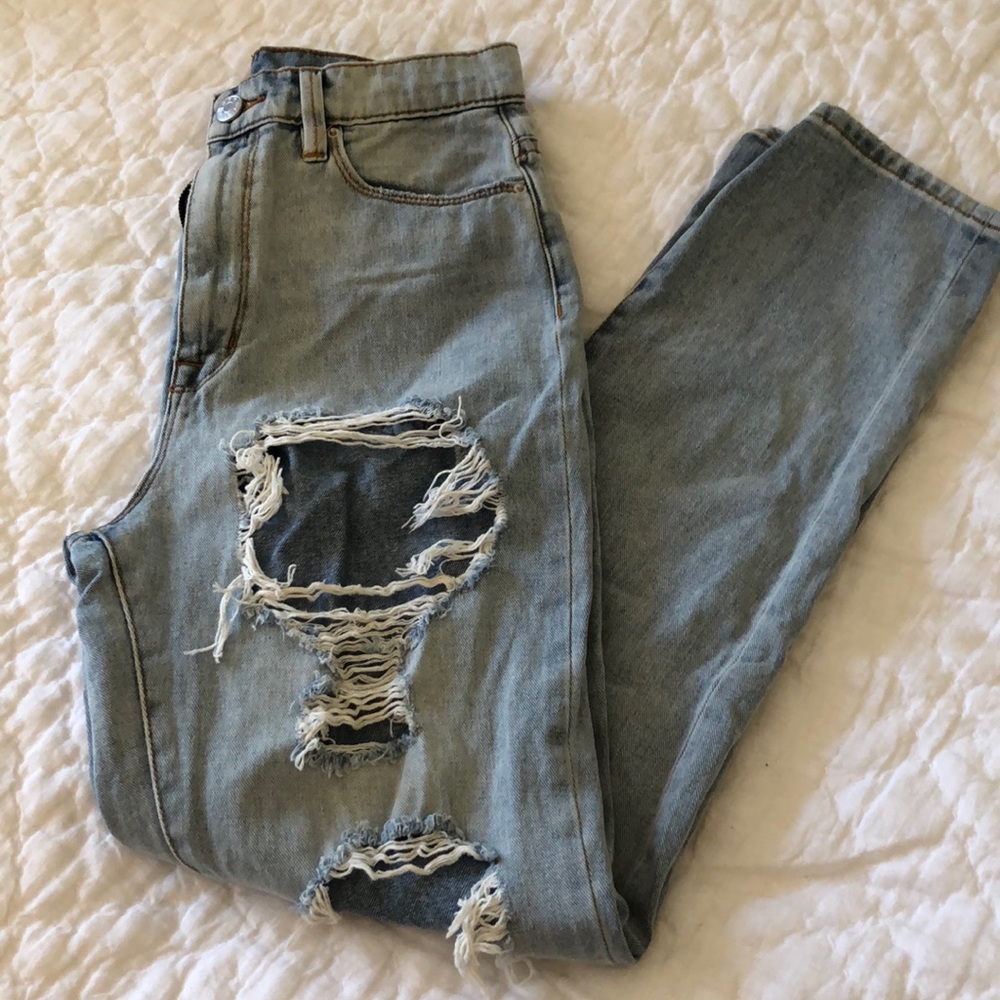 BDG Heavily Distressed MoM Denim